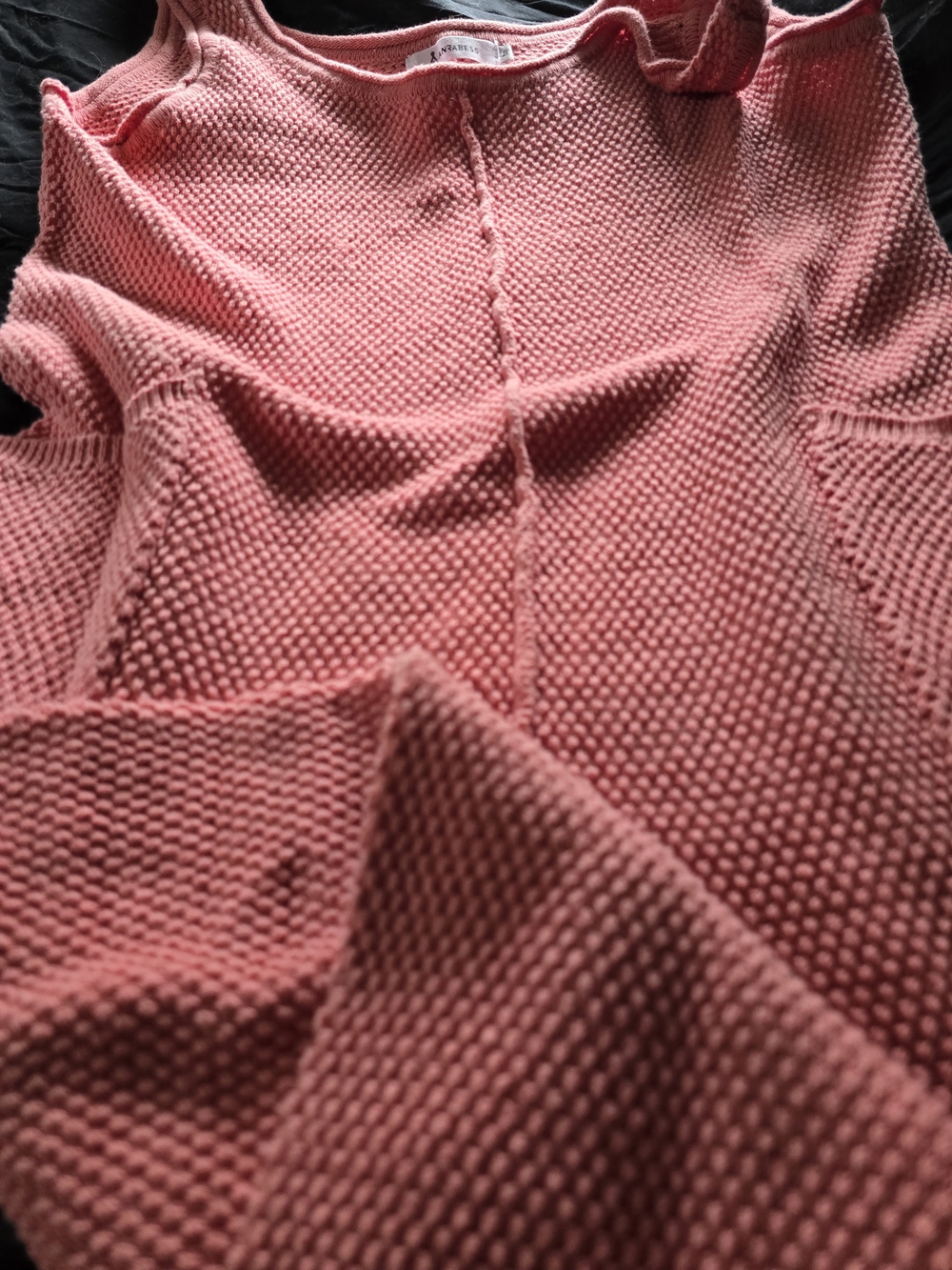 Coral Textured Knit Tank with Center Seam